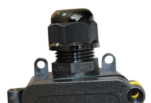Розподільча коробка М686-3 IP68 з клеммой 24А TNSy