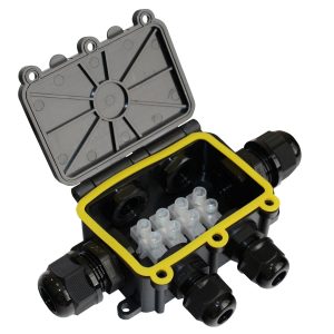 Розподільча коробка М686-6 IP68 з клеммой 24А TNSy