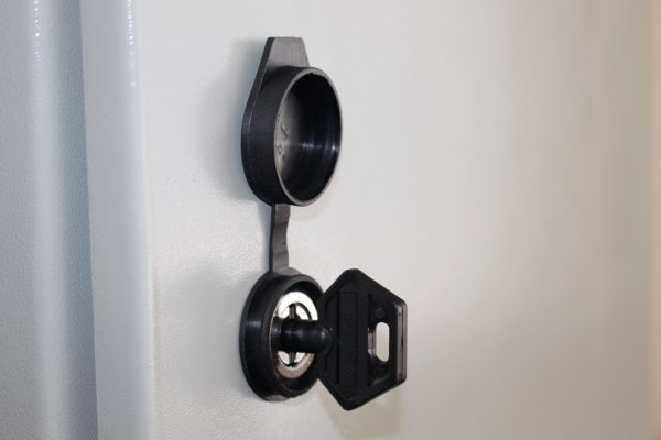 Корпус метал. ЩМП-600х500х150 IP54 з монтажною панеллю TNSy